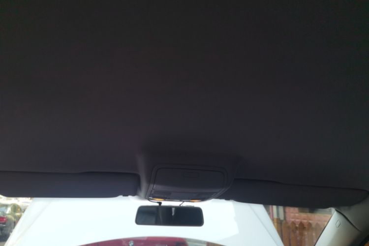 Used Volkswagen Tiguan 2010 1.8 TSI Automatic All-Wheel Drive Fashion Edition Headliner