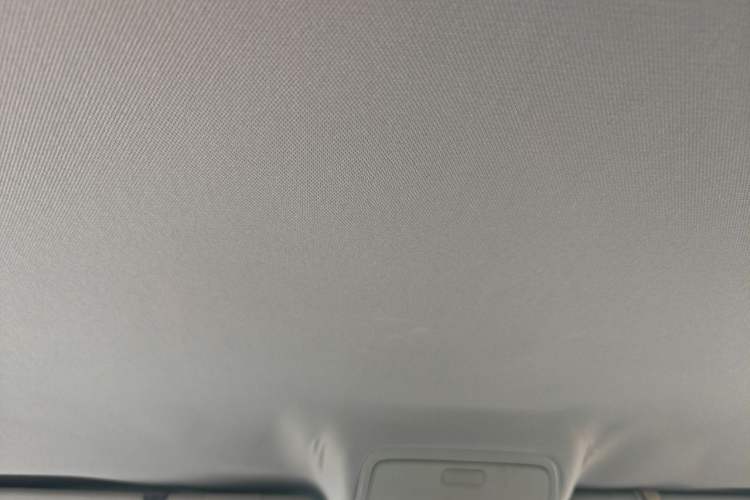 Used Volkswagen Tiguan 2010 1.8 TSI Automatic All-Wheel Drive Fashion Edition Headliner