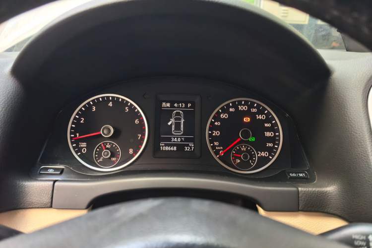 Used Volkswagen Tiguan 2010 1.8TSI Automatic All-Wheel-Drive Elite Edition Instrument Cluster