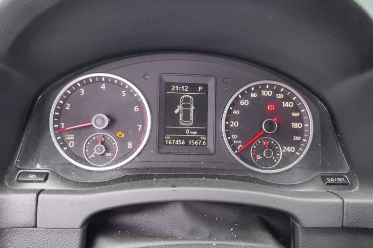 Used Volkswagen Tiguan 2010 1.8 TSI Automatic Two-Wheel Drive Trend Edition Instrument Cluster