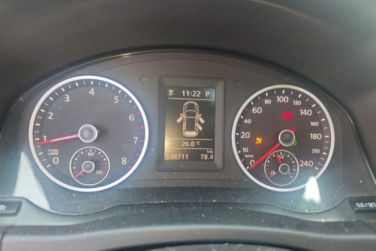 Used Volkswagen Tiguan 2010 1.8TSI Automatic All-Wheel-Drive Elite Edition Instrument Cluster