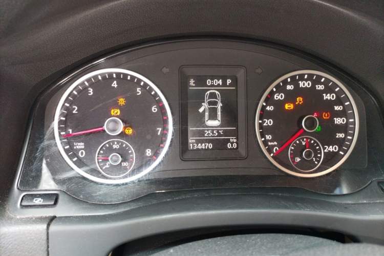 Used Volkswagen Tiguan 2010 2.0 TSI Automatic All-Wheel Drive Flagship Edition Instrument Cluster