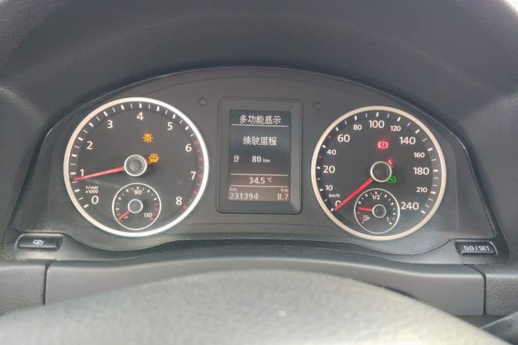 Used Volkswagen Tiguan 2010 1.8 TSI Automatic All-Wheel Drive Fashion Edition Instrument Cluster