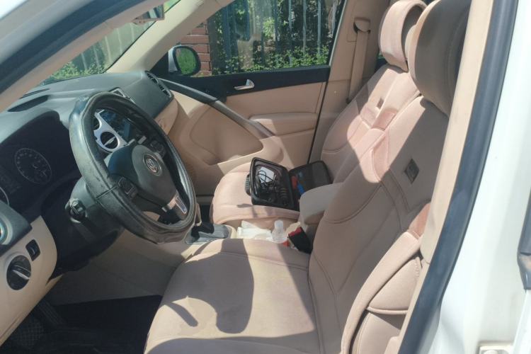 Used Volkswagen Tiguan 2010 2.0 TSI Automatic All-Wheel Drive Flagship Edition Left Front Seat