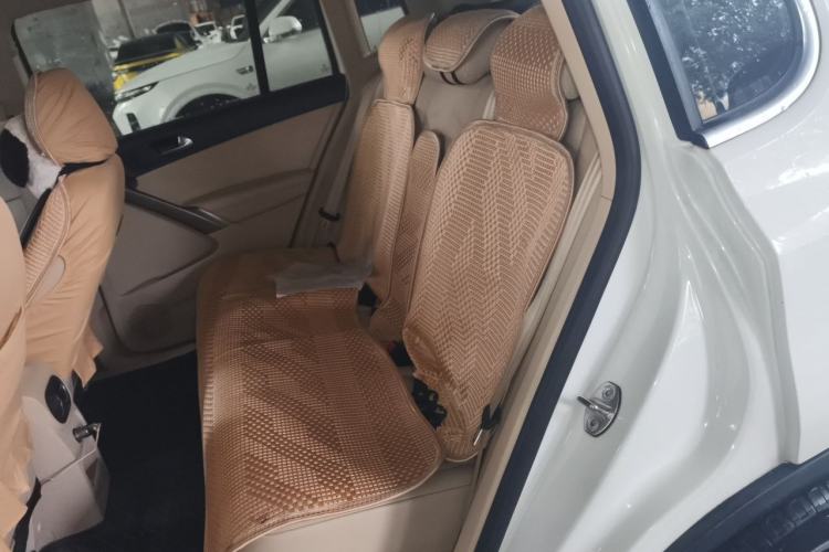 Used Volkswagen Tiguan 2010 1.8TSI Automatic All-Wheel-Drive Elite Edition Left Rear Seat