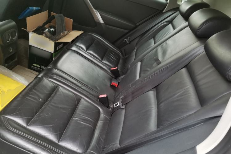 Used Volkswagen Tiguan 2010 2.0 TSI Automatic All-Wheel-Drive Elite Edition Left Rear Seat