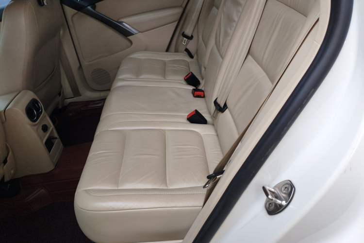 Used Volkswagen Tiguan 2010 1.8 TSI Automatic Two-Wheel Drive Trend Edition Left Rear Seat