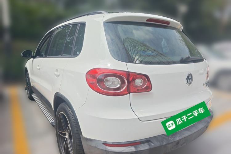 Used Volkswagen Tiguan 2010 1.8 TSI Automatic All-Wheel Drive Fashion Edition Rear Left 45 Deg