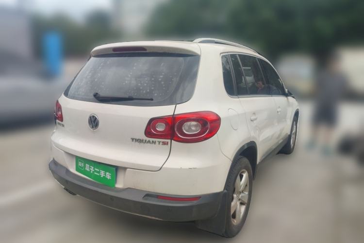 Used Volkswagen Tiguan 2010 1.8TSI Automatic All-Wheel-Drive Elite Edition Rear Right 45 Deg