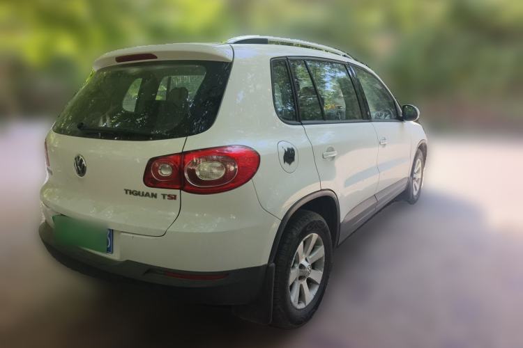 Used Volkswagen Tiguan 2010 1.8 TSI Automatic Two-Wheel Drive Urban Edition Rear Right 45 Deg