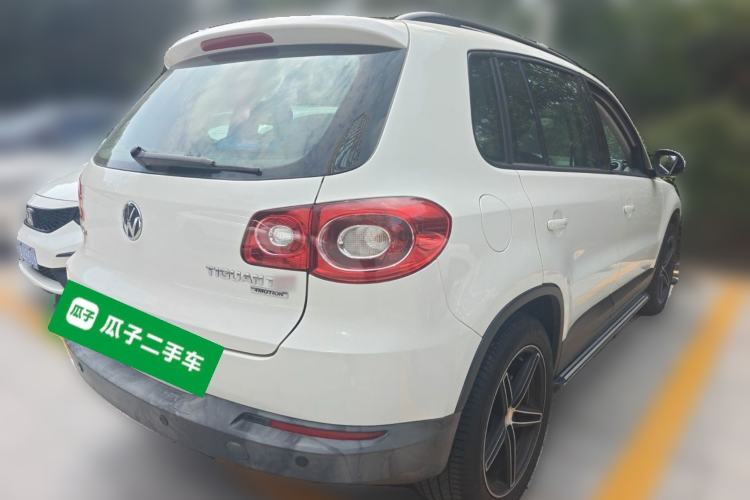 Used Volkswagen Tiguan 2010 1.8 TSI Automatic All-Wheel Drive Fashion Edition Rear Right 45 Deg