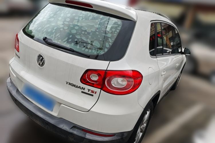Used Volkswagen Tiguan 2010 1.8TSI Automatic All-Wheel-Drive Elite Edition Rear Right 45 Deg