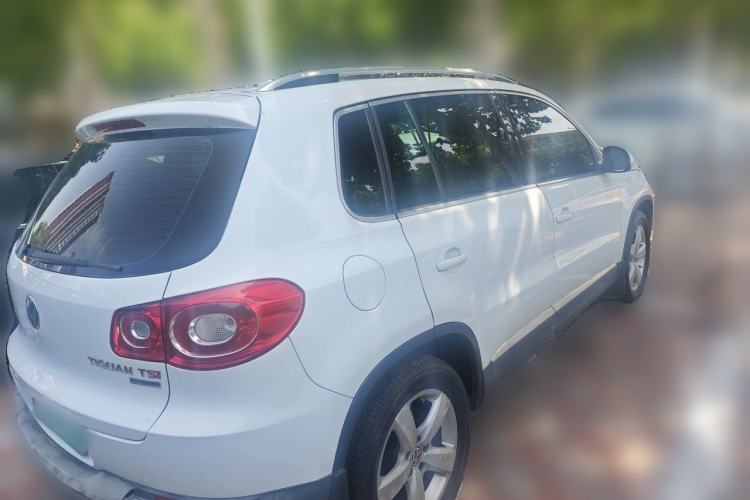 Used Volkswagen Tiguan 2010 1.8TSI Automatic All-Wheel-Drive Elite Edition Rear Right 45 Deg
