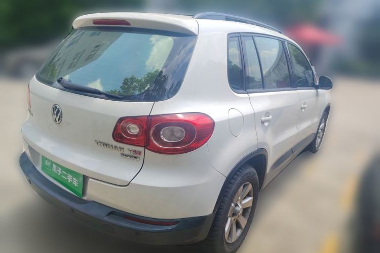 Used Volkswagen Tiguan 2010 1.8 TSI Automatic All-Wheel Drive Fashion Edition Rear Right 45 Deg