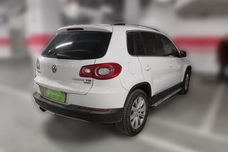 Used Volkswagen Tiguan 2010 2.0 TSI Automatic All-Wheel Drive Flagship Edition Rear Right 45 Deg