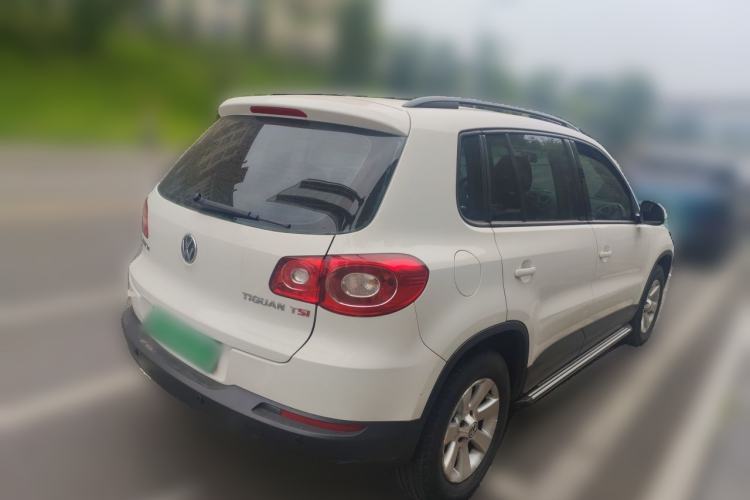 Used Volkswagen Tiguan 2010 1.8 TSI Automatic Two-Wheel Drive Trend Edition Rear Right 45 Deg