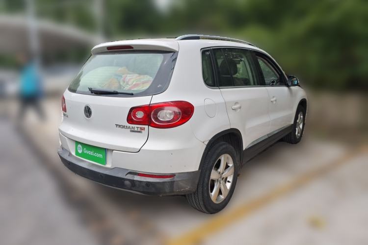 Used Volkswagen Tiguan 2010 1.8TSI Automatic All-Wheel-Drive Elite Edition Rear Right 45 Deg
