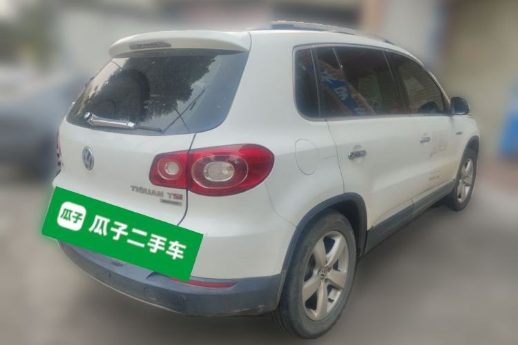 Used Volkswagen Tiguan 2010 1.8TSI Automatic All-Wheel-Drive Elite Edition Rear Right 45 Deg