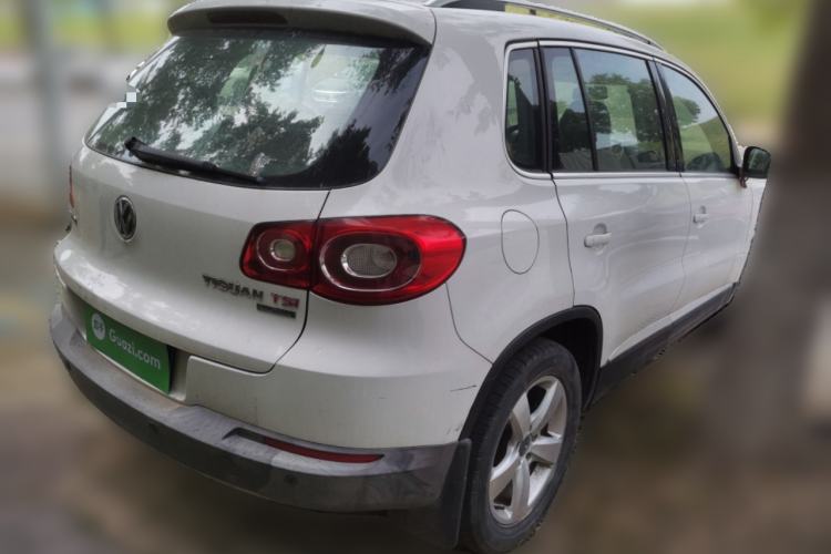 Used Volkswagen Tiguan 2010 2.0 TSI Automatic All-Wheel-Drive Elite Edition Rear Right 45 Deg