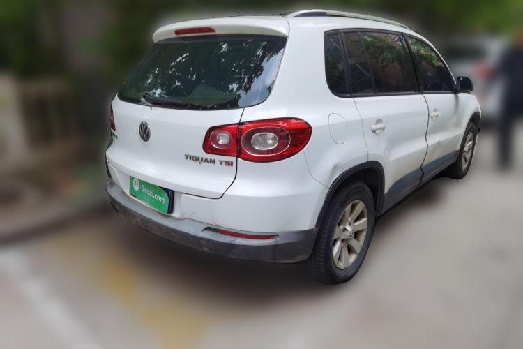 Used Volkswagen Tiguan 2010 1.8 TSI Manual Two-Wheel Drive Urban Edition Rear Right 45 Deg