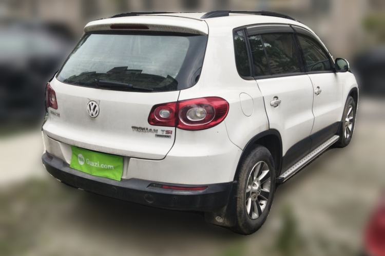 Used Volkswagen Tiguan 2010 1.8 TSI Automatic All-Wheel Drive Fashion Edition Rear Right 45 Deg