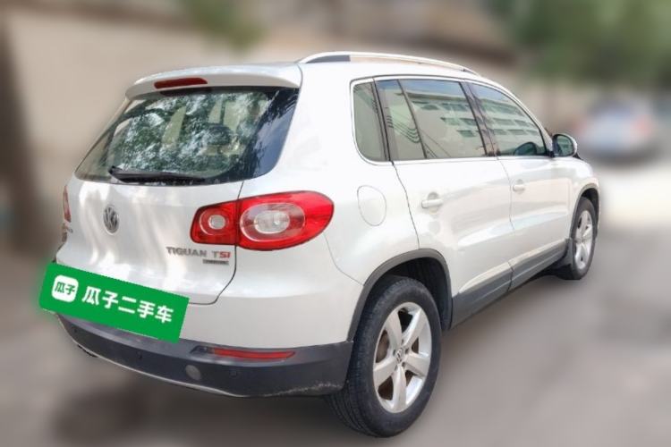 Used Volkswagen Tiguan 2010 1.8 TSI Automatic All-Wheel Drive Fashion Edition Rear Right 45 Deg