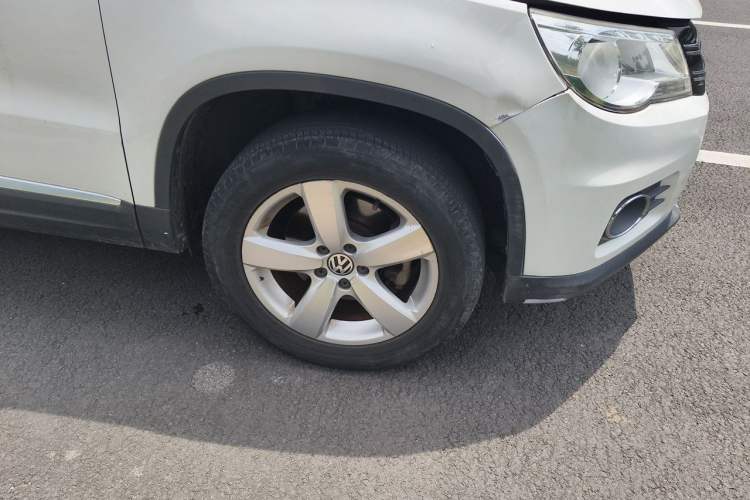 Used Volkswagen Tiguan 2010 1.8TSI Automatic Two-Wheel Drive Elite Edition Right Front Wheel Hub