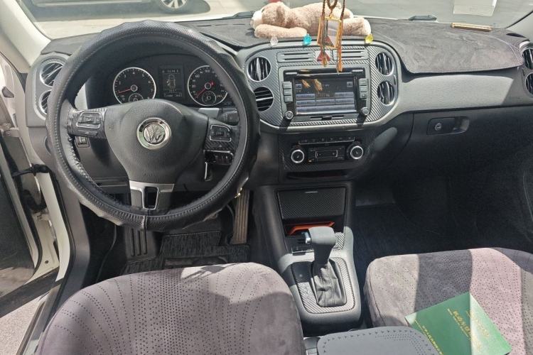 Used Volkswagen Tiguan 2010 2.0 TSI Automatic All-Wheel Drive Flagship Edition Steering Wheel