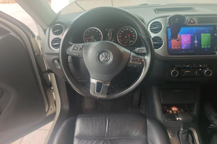 Used Volkswagen Tiguan 2010 1.8TSI Automatic Two-Wheel Drive Elite Edition Steering Wheel
