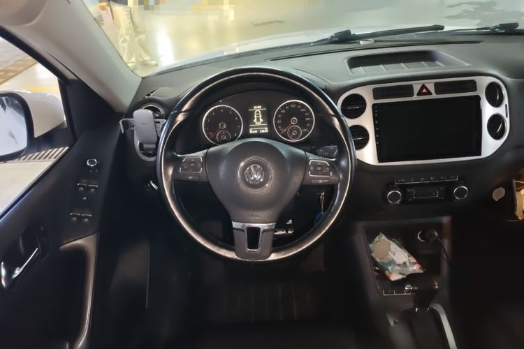 Used Volkswagen Tiguan 2010 1.8TSI Automatic Two-Wheel Drive Elite Edition Steering Wheel