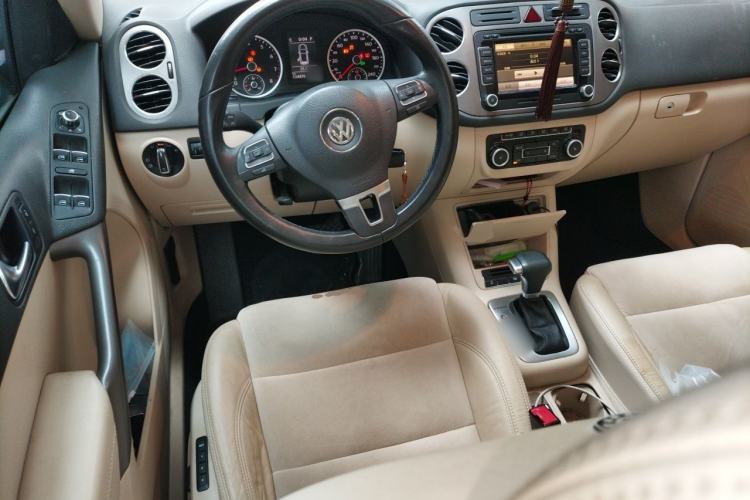 Used Volkswagen Tiguan 2010 2.0 TSI Automatic All-Wheel Drive Flagship Edition Steering Wheel