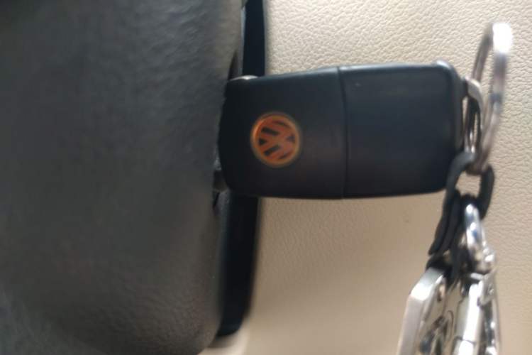 Used Volkswagen Tiguan 2010 1.8TSI Automatic All-Wheel-Drive Elite Edition Vehicle Key