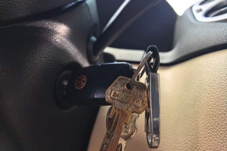 Used Volkswagen Tiguan 2010 1.8TSI Automatic All-Wheel-Drive Elite Edition Vehicle Key