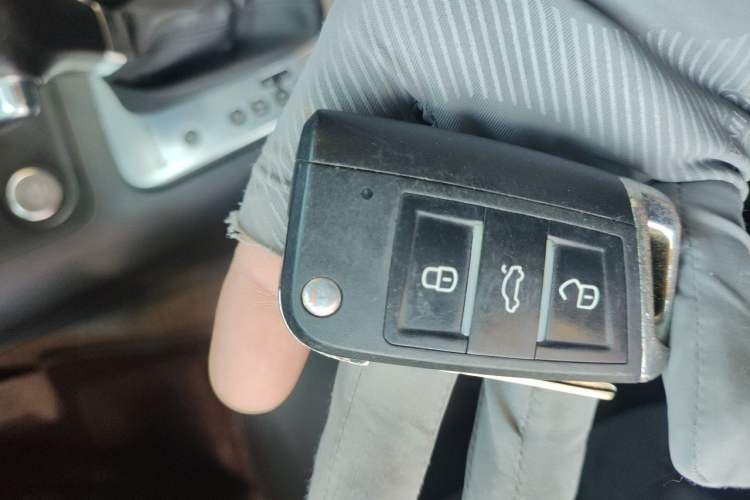 Used Volkswagen Tiguan 2010 1.8TSI Automatic Two-Wheel Drive Elite Edition Vehicle Key