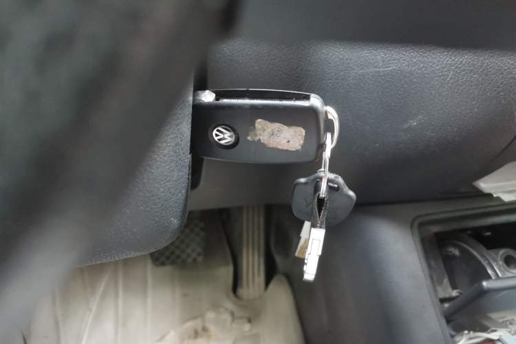 Used Volkswagen Tiguan 2010 2.0 TSI Automatic All-Wheel-Drive Elite Edition Vehicle Key