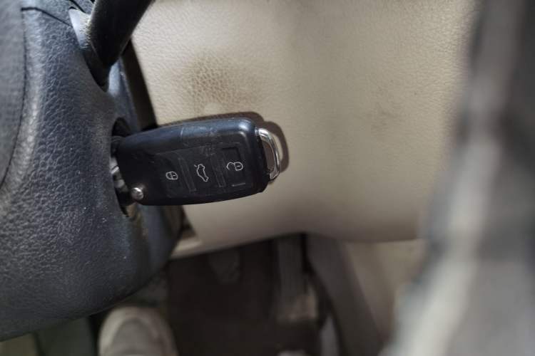 Used Volkswagen Tiguan 2010 1.8 TSI Manual Two-Wheel Drive Urban Edition Vehicle Key