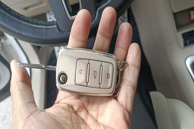 Used Volkswagen Tiguan 2010 2.0 TSI Automatic All-Wheel Drive Flagship Navigation Edition Vehicle Key