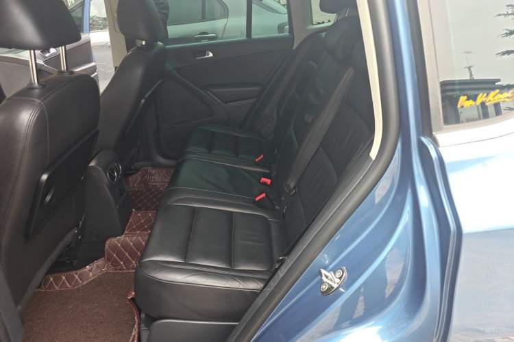 Used Volkswagen Tiguan 2011 2.0 TSI R-Line Left Rear Seat