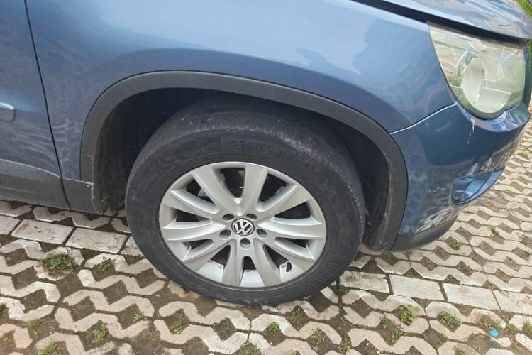 Used Volkswagen Tiguan 2011 2.0 TSI R-Line Right Front Wheel Hub