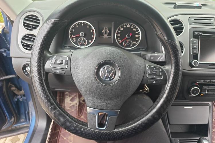 Used Volkswagen Tiguan 2011 2.0 TSI R-Line Steering Wheel