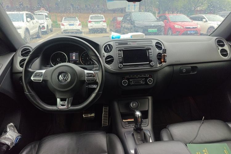 Used Volkswagen Tiguan 2011 2.0 TSI R-Line Center Console