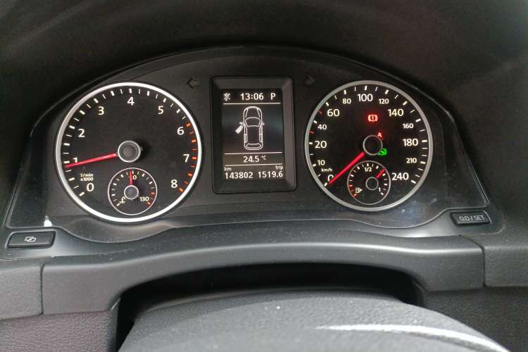 Used Volkswagen Tiguan 2011 2.0 TSI R-Line Instrument Cluster