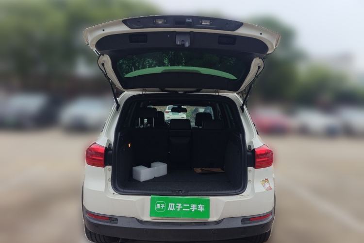 Used Volkswagen Tiguan 2011 2.0 TSI R-Line Trunk