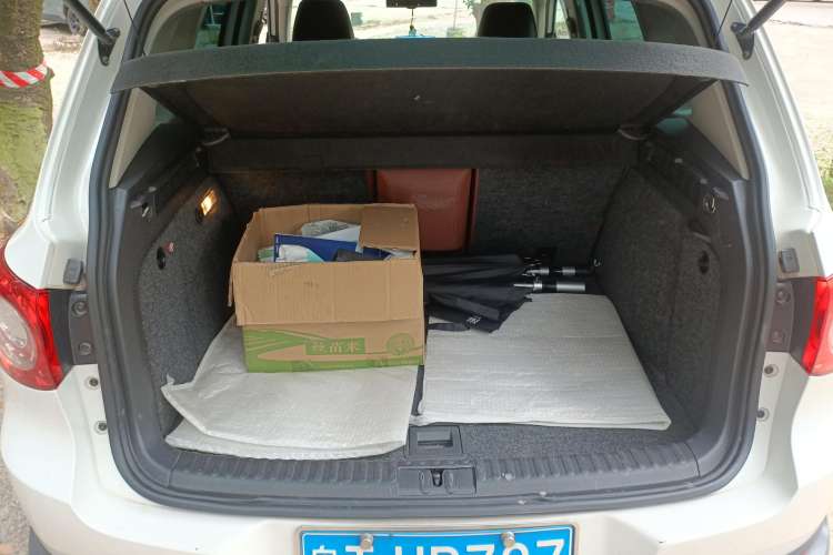 Used Volkswagen Tiguan 2011 2.0 TSI R-Line Trunk
