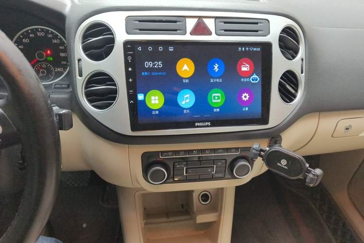Used Volkswagen Tiguan 2012 1.8TSI Automatic Two-Wheel Drive Trend Edition Audio And AC Panel
