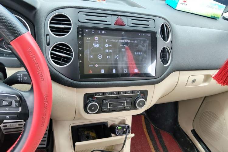 Used Volkswagen Tiguan 2012 1.8TSI Automatic All-Wheel Drive Elite Edition Audio And AC Panel