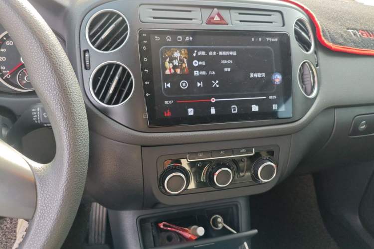 Used Volkswagen Tiguan 2012 1.8TSI Automatic Two-Wheel Drive Urban Edition Audio And AC Panel