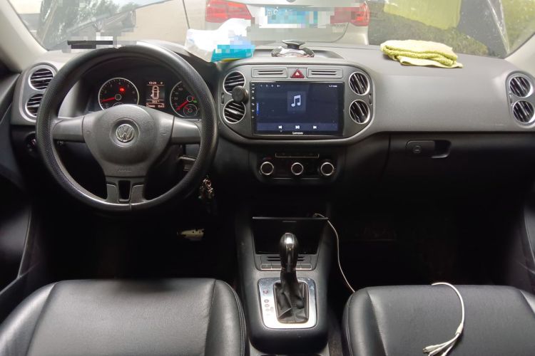Used Volkswagen Tiguan 2012 1.8TSI Automatic Two-Wheel Drive Urban Edition Center Console