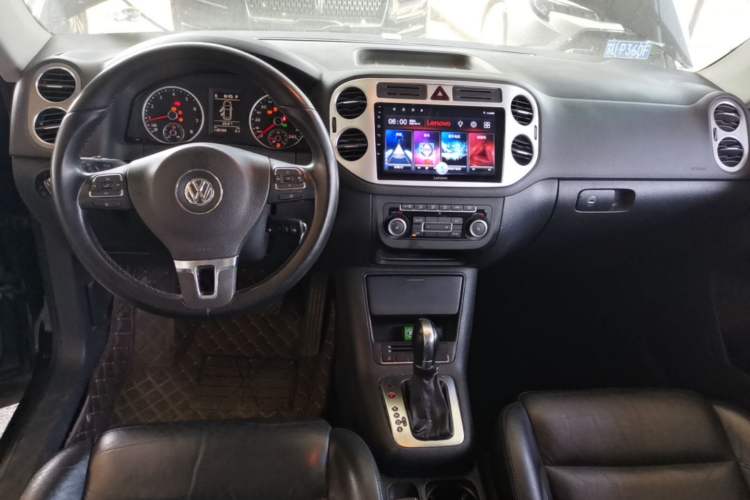 Used Volkswagen Tiguan 2012 1.8TSI Automatic All-Wheel Drive Elite Edition Center Console