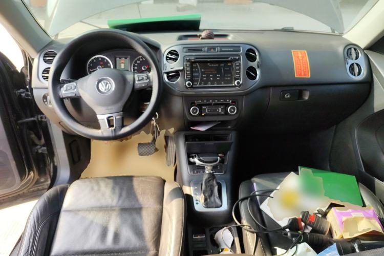 Used Volkswagen Tiguan 2012 2.0 TSI Comfort Edition Center Console